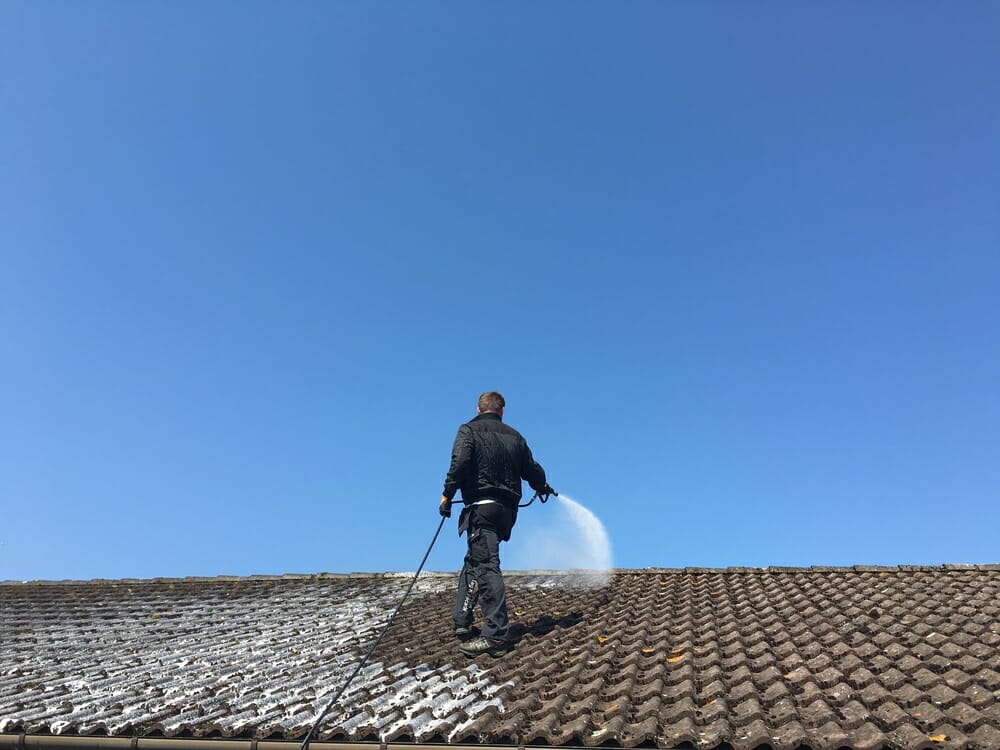 The Ultimate Guide To Roof Cleaning – Clearly Amazing